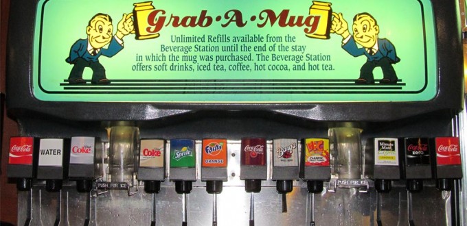 Acheter ou non un refillable mug à Disney