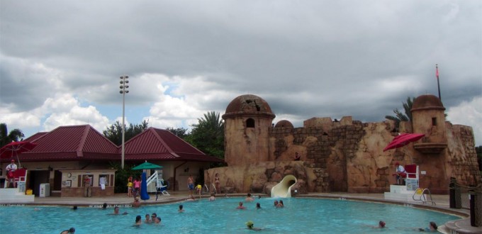À ne pas faire dans les piscines des hôtels Disney