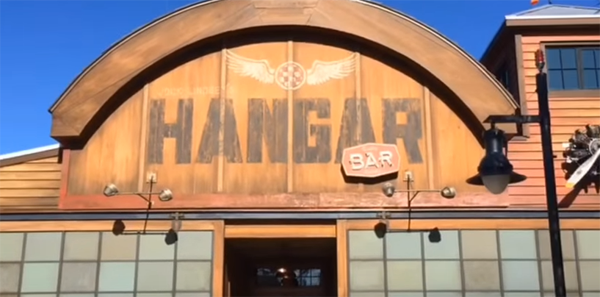 Hangar-Bar