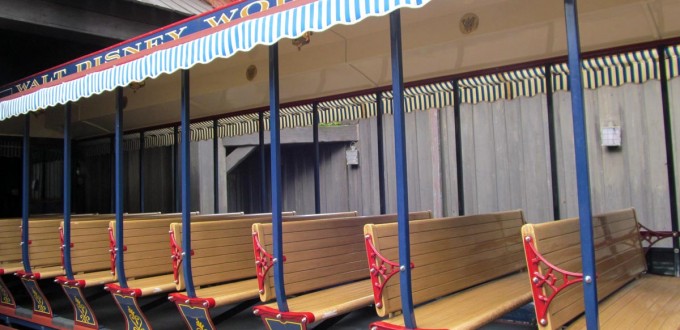 Nombre de places dans les manèges de Magic Kingdom