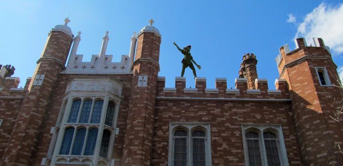 Vidéo: Promenade au Pavillon du Royaume-Uni