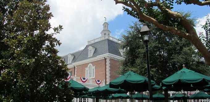 Combien de temps faut-il en moyenne pour faire le tour du World Showcase à Epcot en 2018?