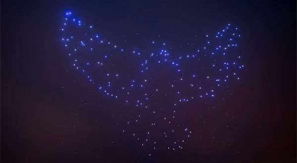 Disney Starbright Holidays : Spectacle à Disney Springs avec 300 drones volant en formation