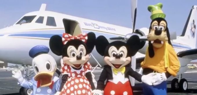 Galerie de photos d&rsquo;avions commerciaux décorées sous le thème de Disney