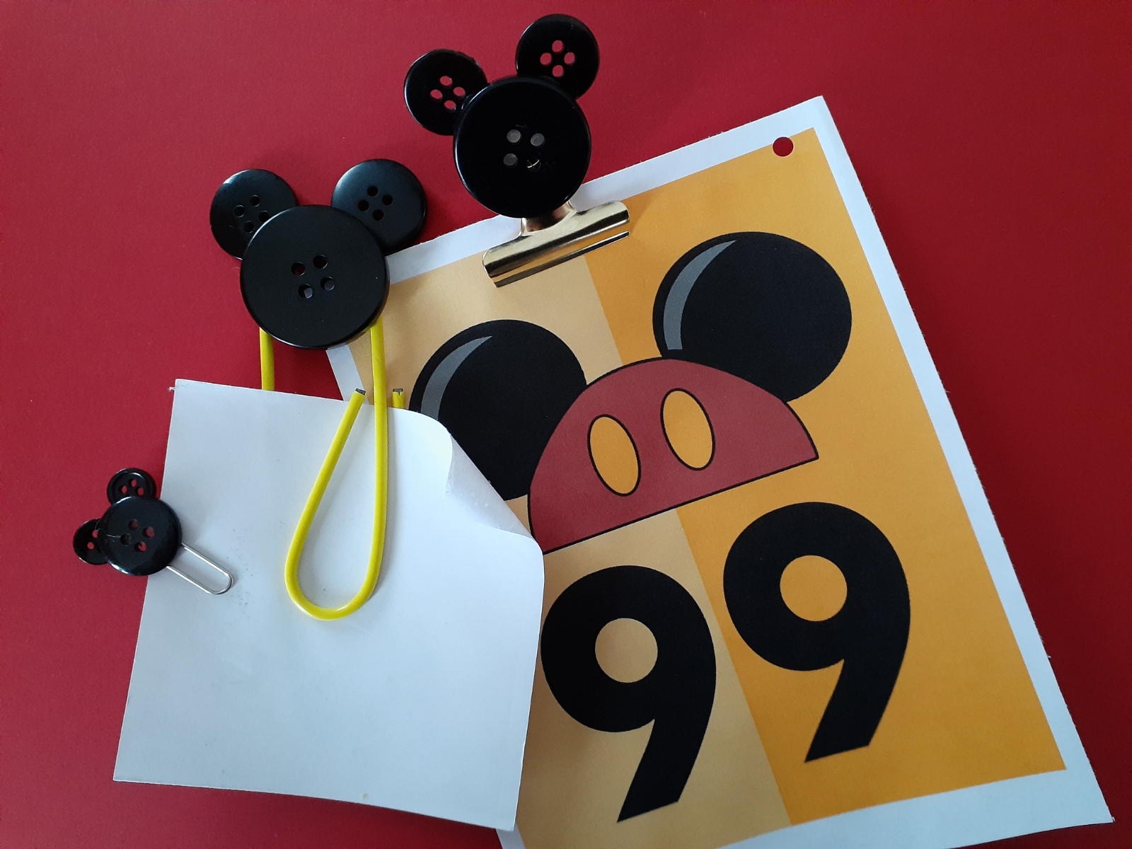 Trombone ou pince à papier avec tête de Mickey