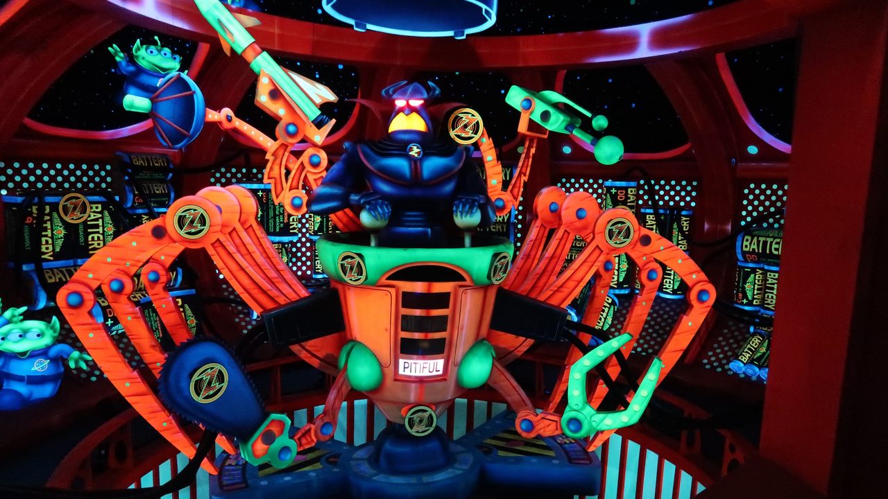 Toy Story Mania vs. Buzz Lightyear’s Space Ranger Spinquelle est la