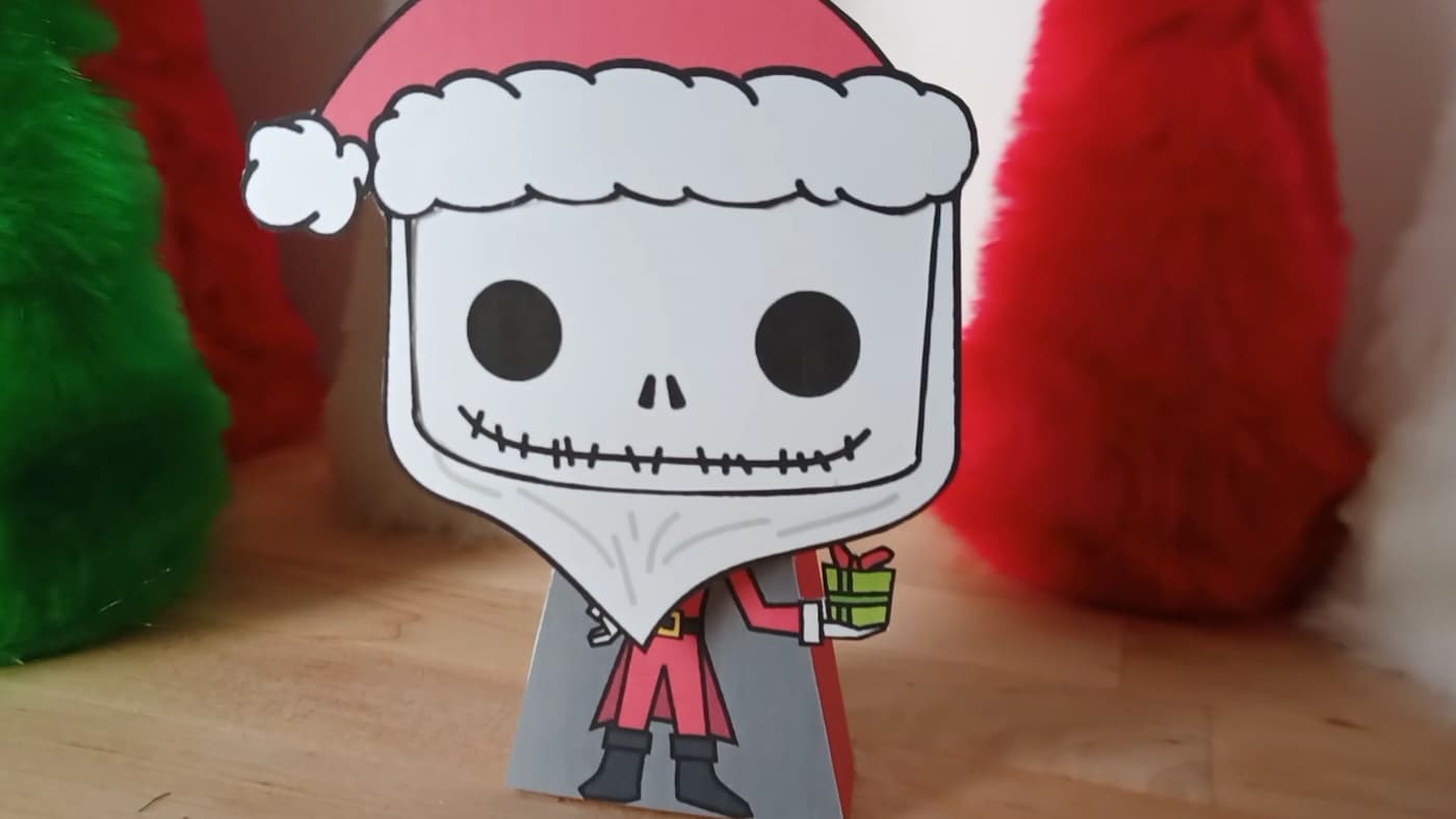 Activité Disney papercraft : Créez Santa Jack Skellington en papier