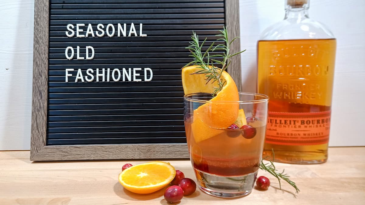 Recette du cocktail Seasonal Old Fashioned du Enchanted Rose Lounge à l’hôtel Disney’s Grand Floridian Resort