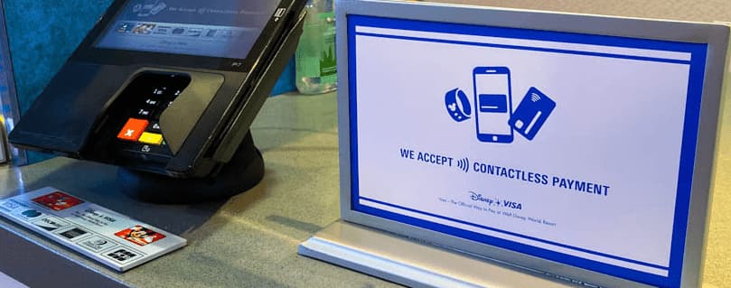 Le paiement par carte de plus en plus populaire dans les parcs Disney