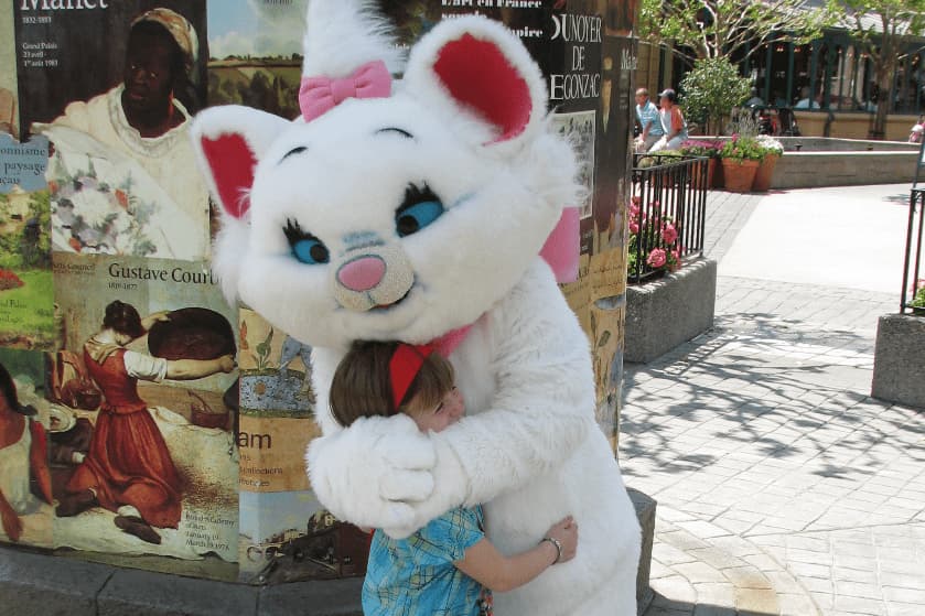 La règle secrète des câlins avec les personnages Disney